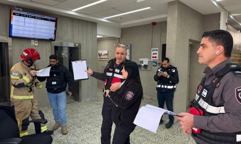 תרגיל פתע ביטחוני ברחובות: כוחות החירום פועלים במספר שכונות בעיר