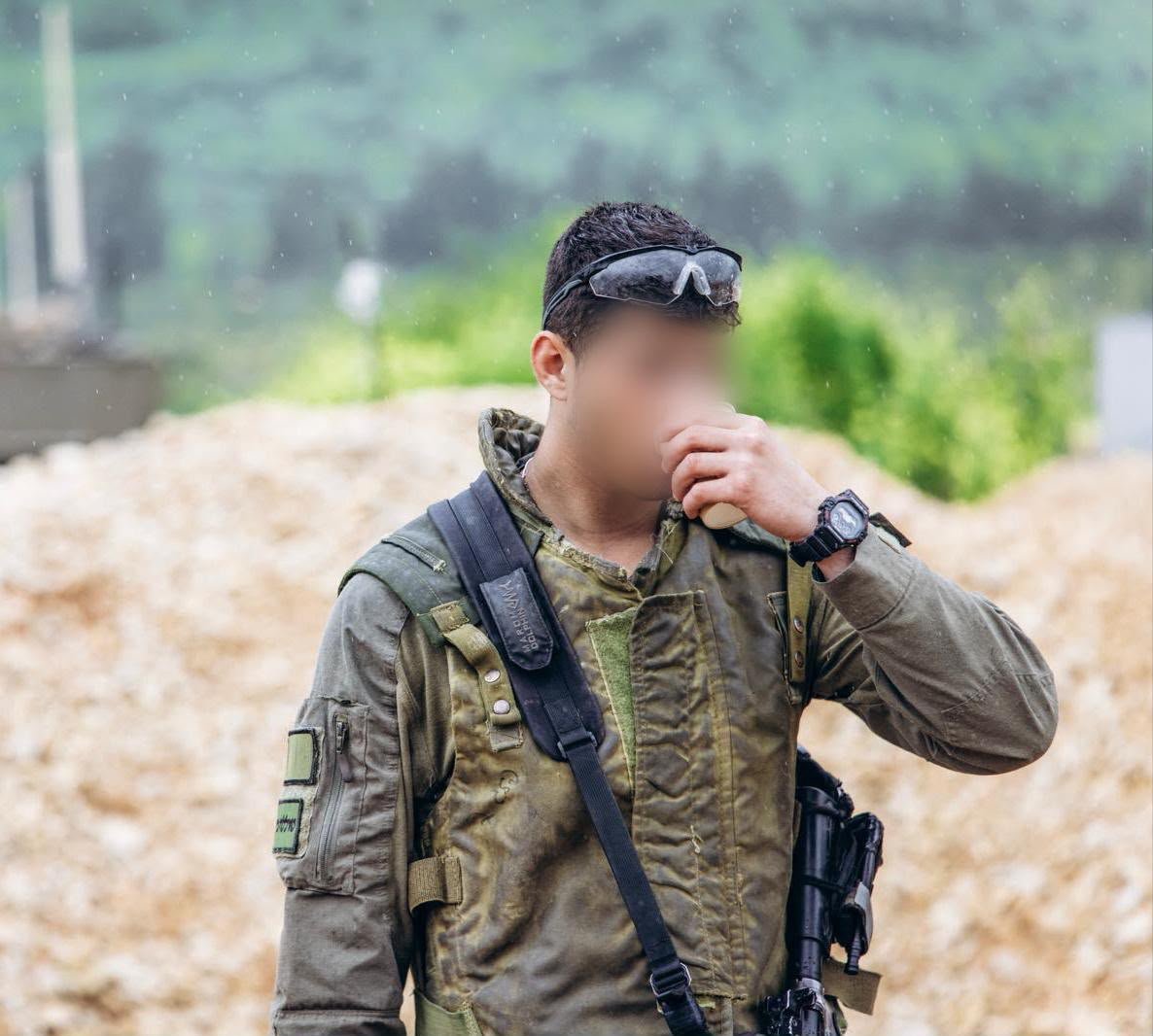 סגן י' מחולון- מצטיין קצין תותחנים ראשי!
