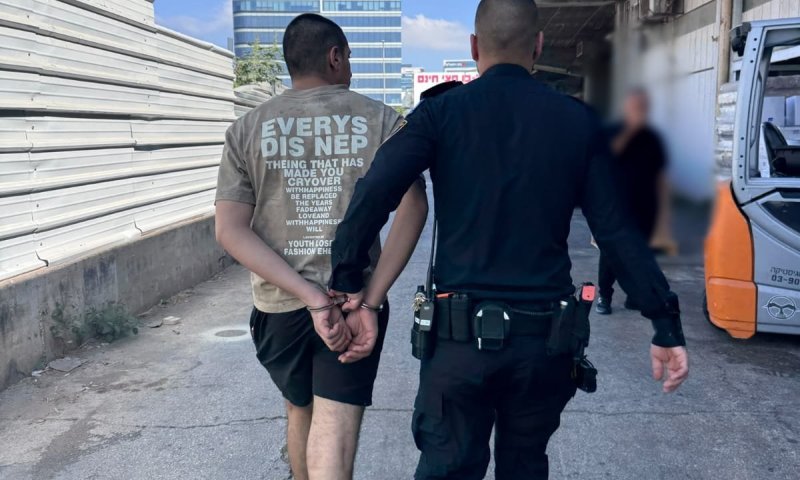 נעצר שב"ח שהועסק וישן במאפייה בחולון