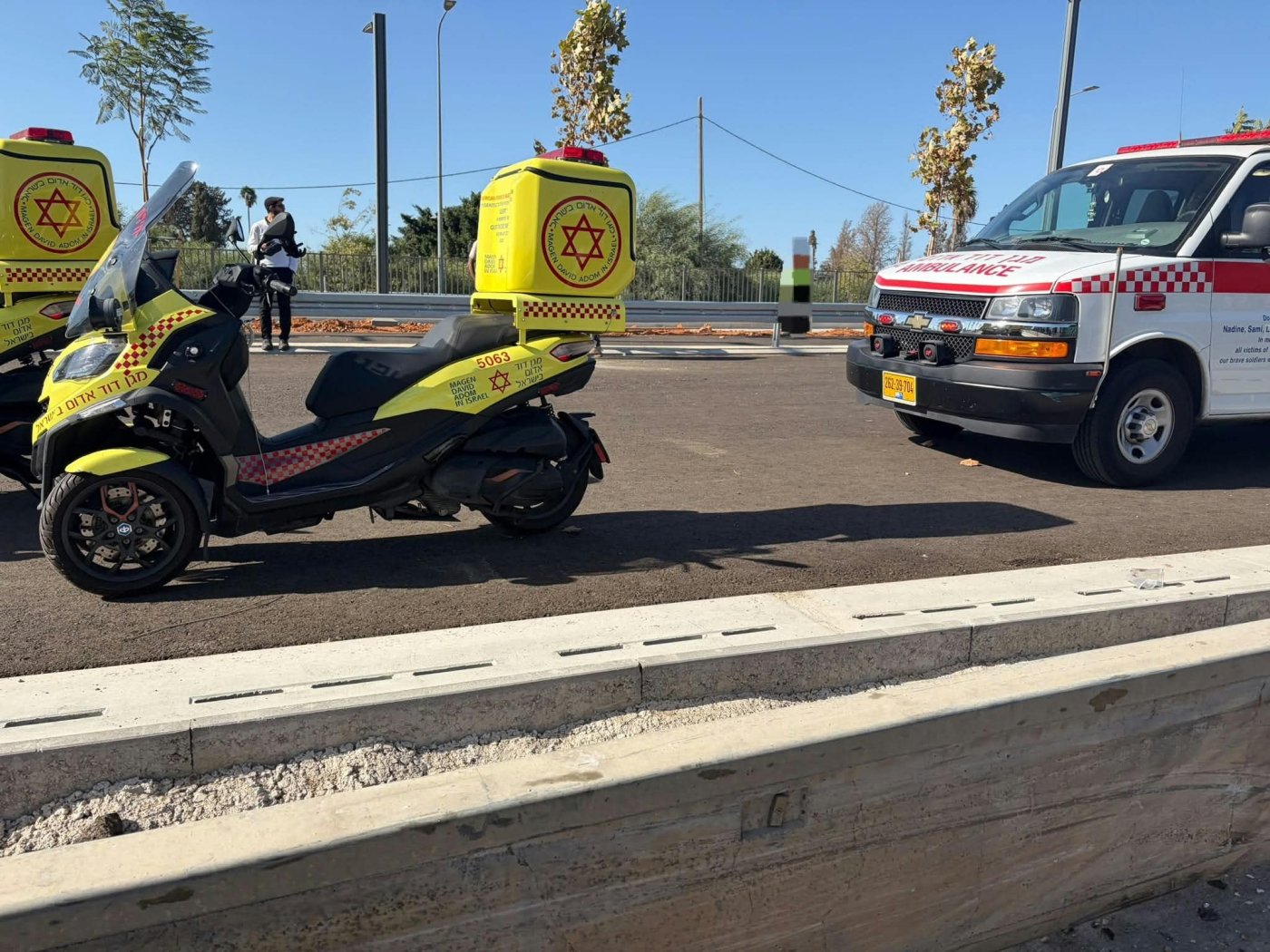 תאונה קשה בצומת בית דגן בין אוטובוס לשני כלי רכב נוספים