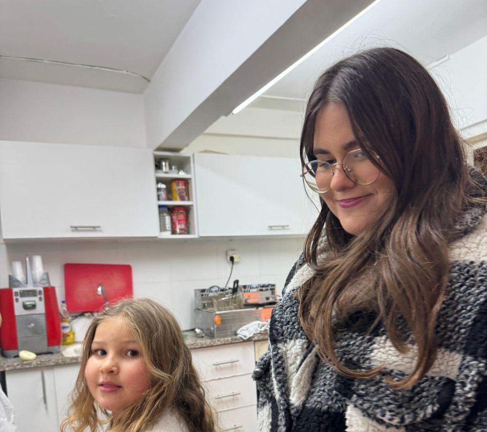 שי שלי אודה מבת ים זכתה באות ההוקרה המחוזי על מעורבות חברתית