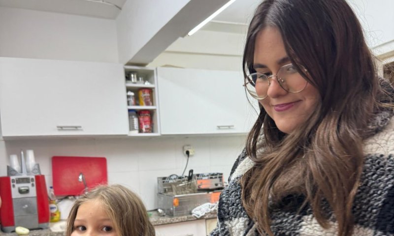 שי שלי אודה מבת ים זכתה באות ההוקרה המחוזי על מעורבות חברתית