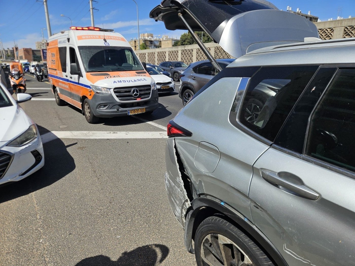פצוע בתאונת שרשרת בין מחלף יוספטל לקוממיות