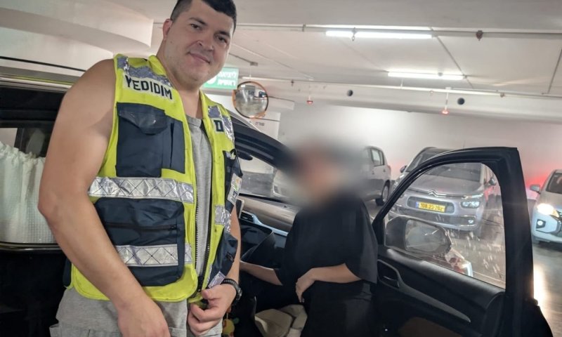 ראשון לציון: תינוק ננעל ברכב בחניון קניון לעיני אמו