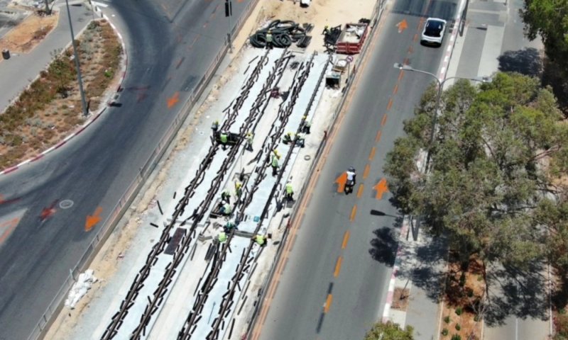 הונחו מאות מטרים של מסילת רכבת במערב ראשון לציון