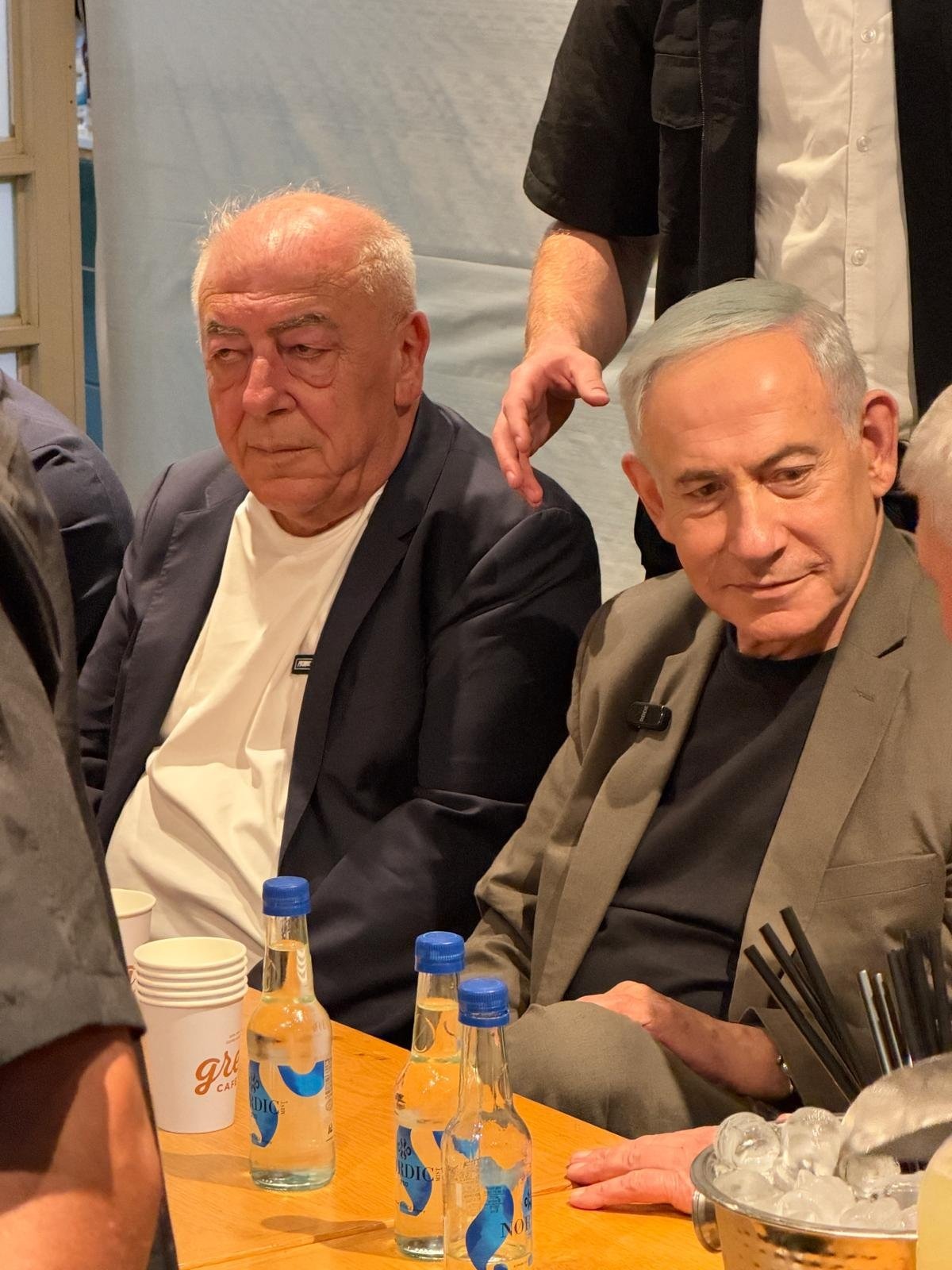 יח"צ