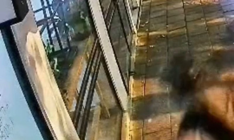 אש נגד החופש: בפעם השלישית: בית הקפה &ldquo;בנדיטה&rdquo; ברמת גן הוצת