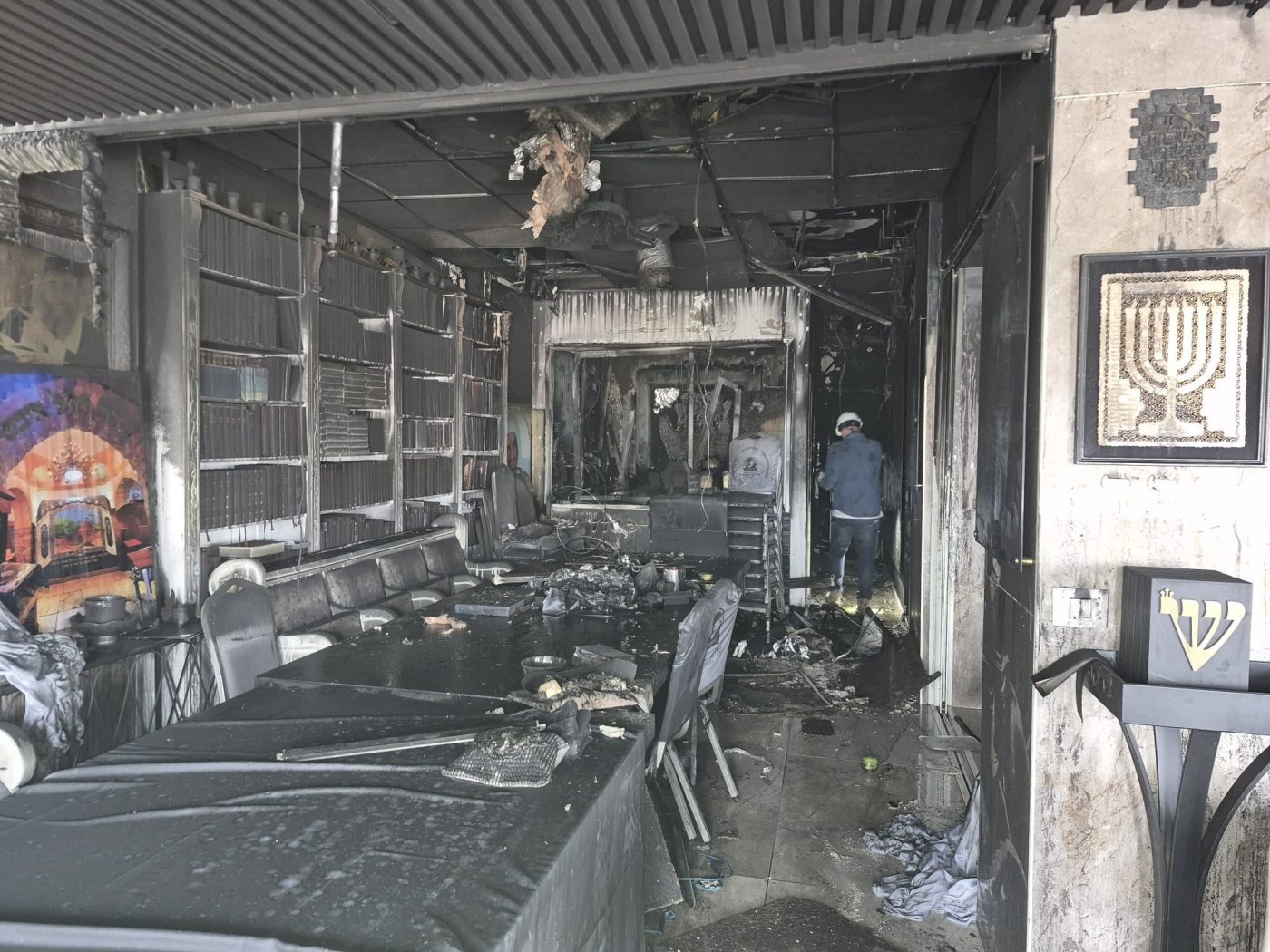 נזק כבד לבית כנסת שעלה באש בבת ים