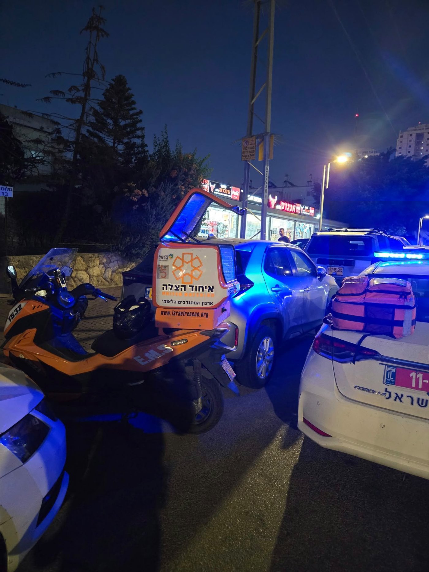גבר אותר במצב קשה בביתו בחולון
