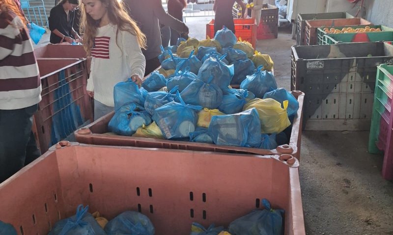 יום התנדבות מיוחד בעמותת ברכת הכהן בבת-ים