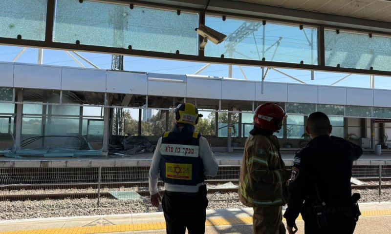 הופסקה זמנית תנועת הרכבות העוברות בתחנת חולון