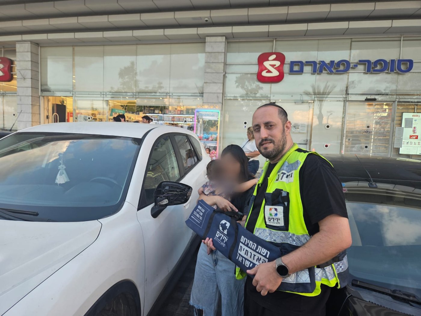 פעוטה ננעלה ברכב באזור התעשייה בחולון
