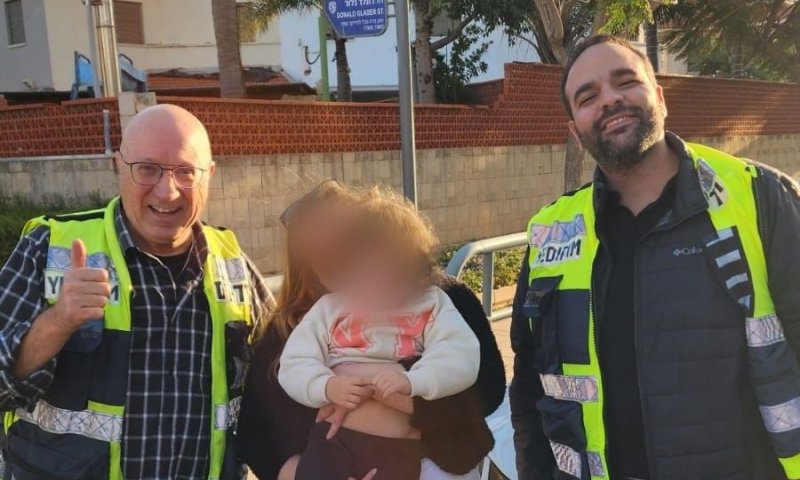 פעוטה ננעלה ברכב במערב ראשון לציון