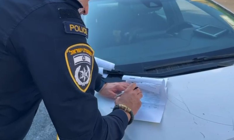 עשרות דו"חות במבצע משילות ומיקוד של המשטרה בבת ים