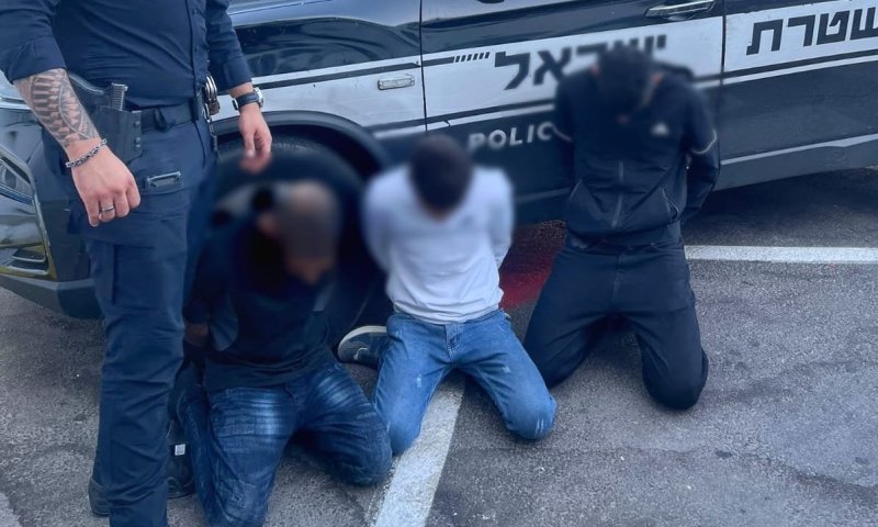 פעילות מהירה בחולון: שלוש גניבות רכב סוכלו, ארבעה נעצרו