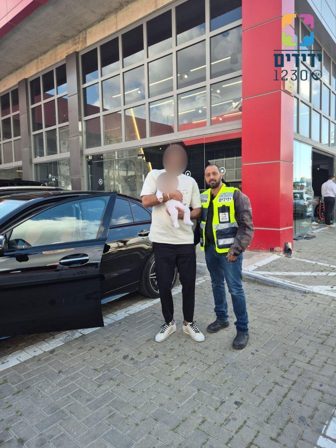 תינוקת ננעלה ברכב במערב ראשון לציון