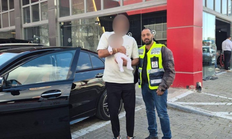 תינוקת ננעלה ברכב במערב ראשון לציון
