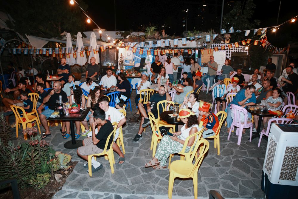 בת ים קיימה הפנינג גמר מונדיאל בטרמינל העיצוב