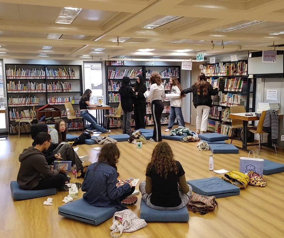 חדש בבת ים: כיתה עירונית ייחודית בתחומי הפילוסופיה והספרות