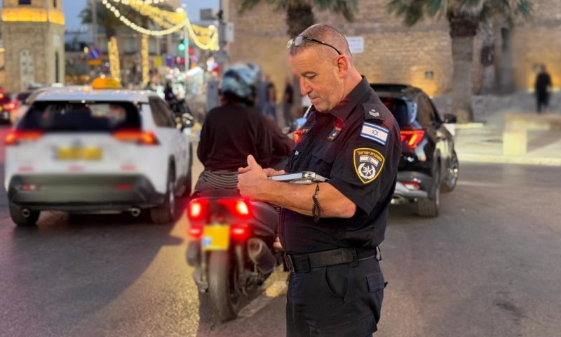 עשרות כלי רכב הושבתו במבצע אכיפה נרחב בחולון ובת ים