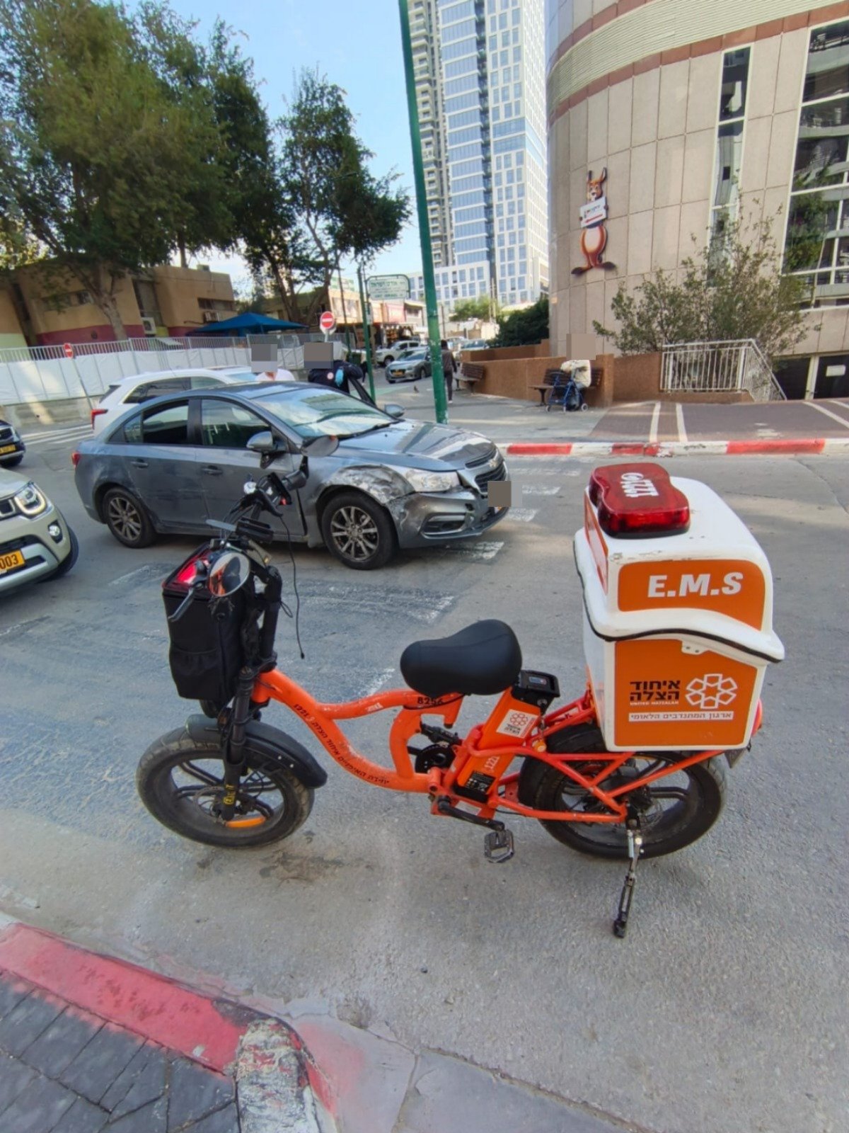 הולך רגל נפצע בינוני בתאונה בבת ים