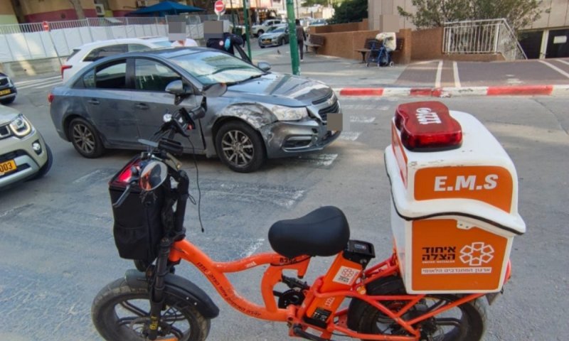 הולך רגל נפצע בינוני בתאונה בבת ים