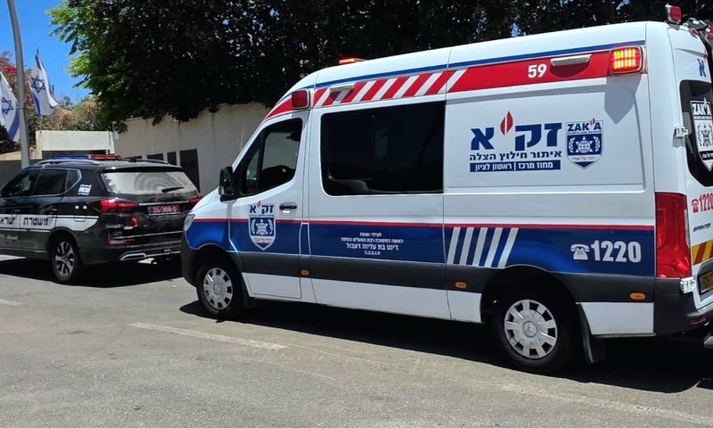 אישה נמצאה ללא רוח חיים בבריכה בבית בראשון לציון