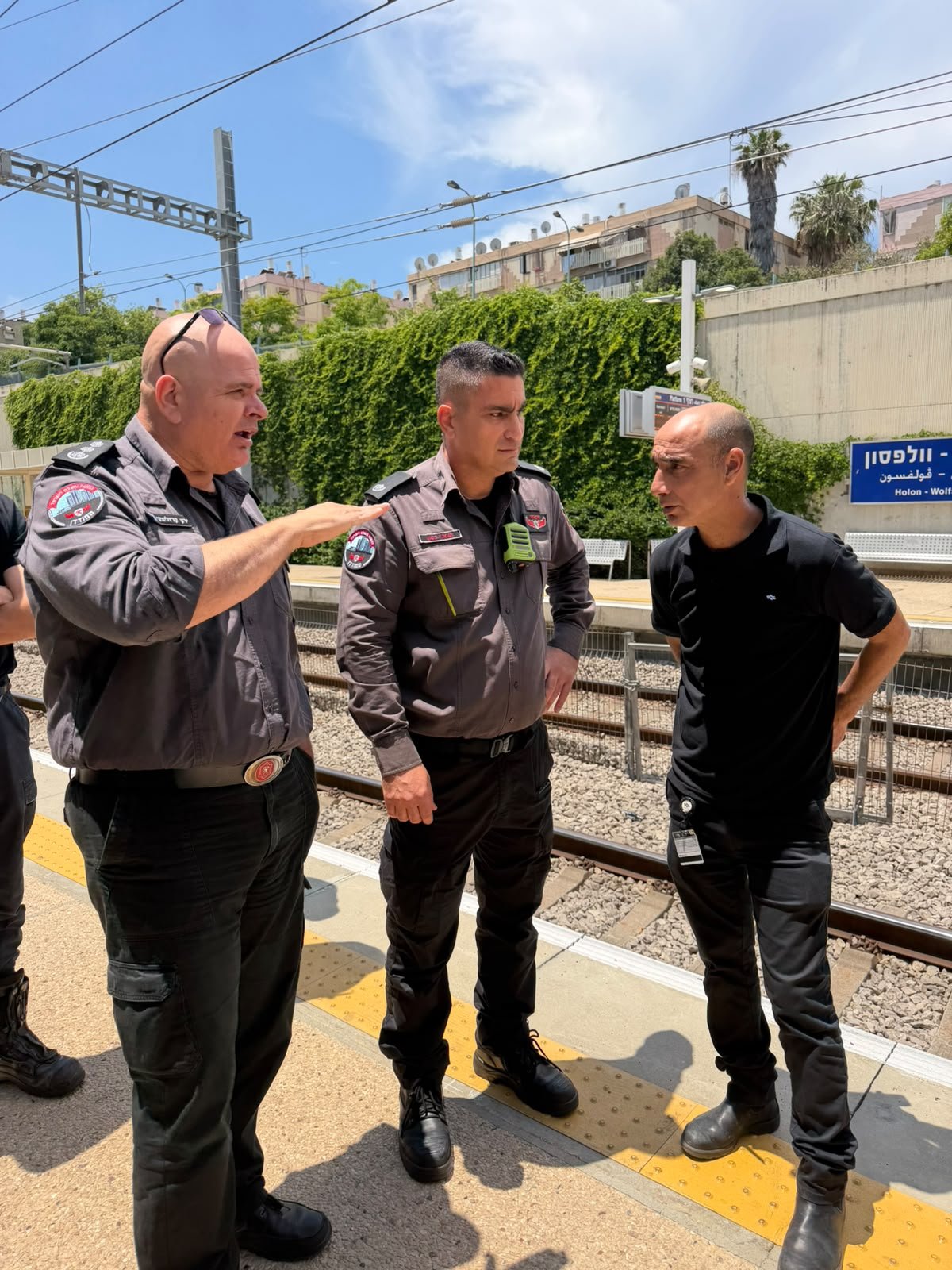 דוברות כבאות והצלה