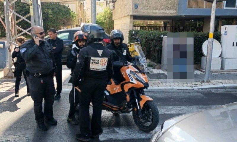 הולכת רגל נפגעה מאופניים בשכונת נאות רחל בחולון