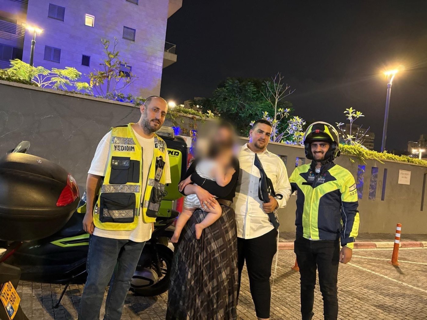 פעוט ננעל ברכב בשכונת ח-300