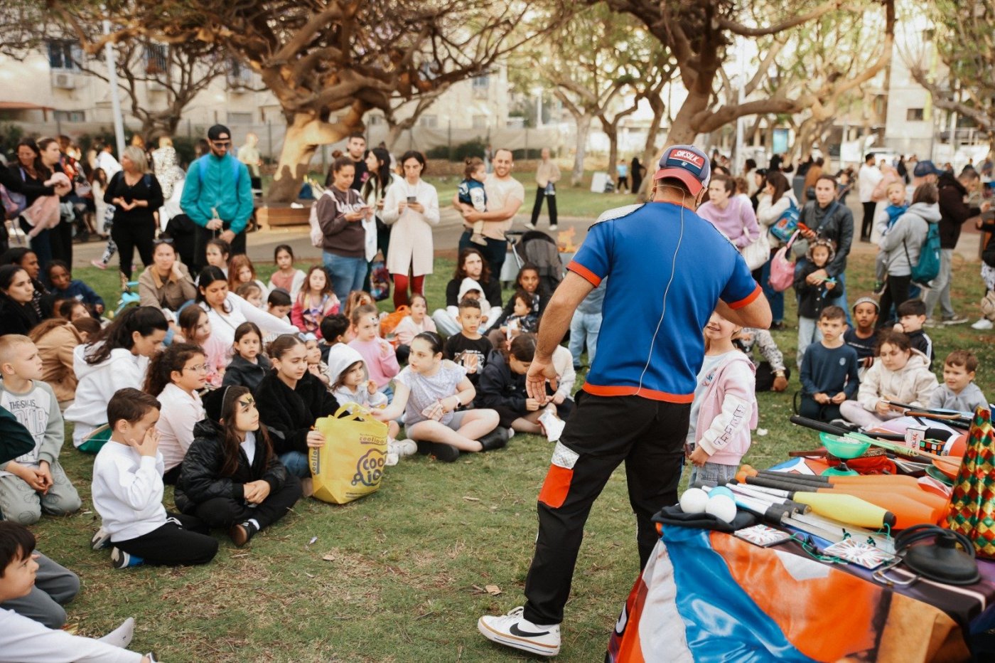 מאות תושבים חגגו את ל"ג בעומר ברחבי העיר בת-ים באירועים קהילתיים מגוונים