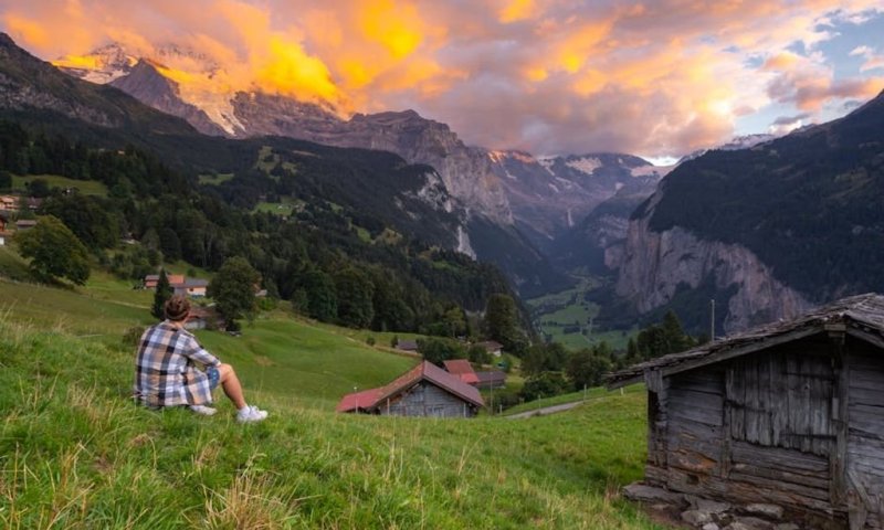 השכרת רכב בשווייץ: המדריך המעשי למשפחות מהמומחים לבניית מסלולים