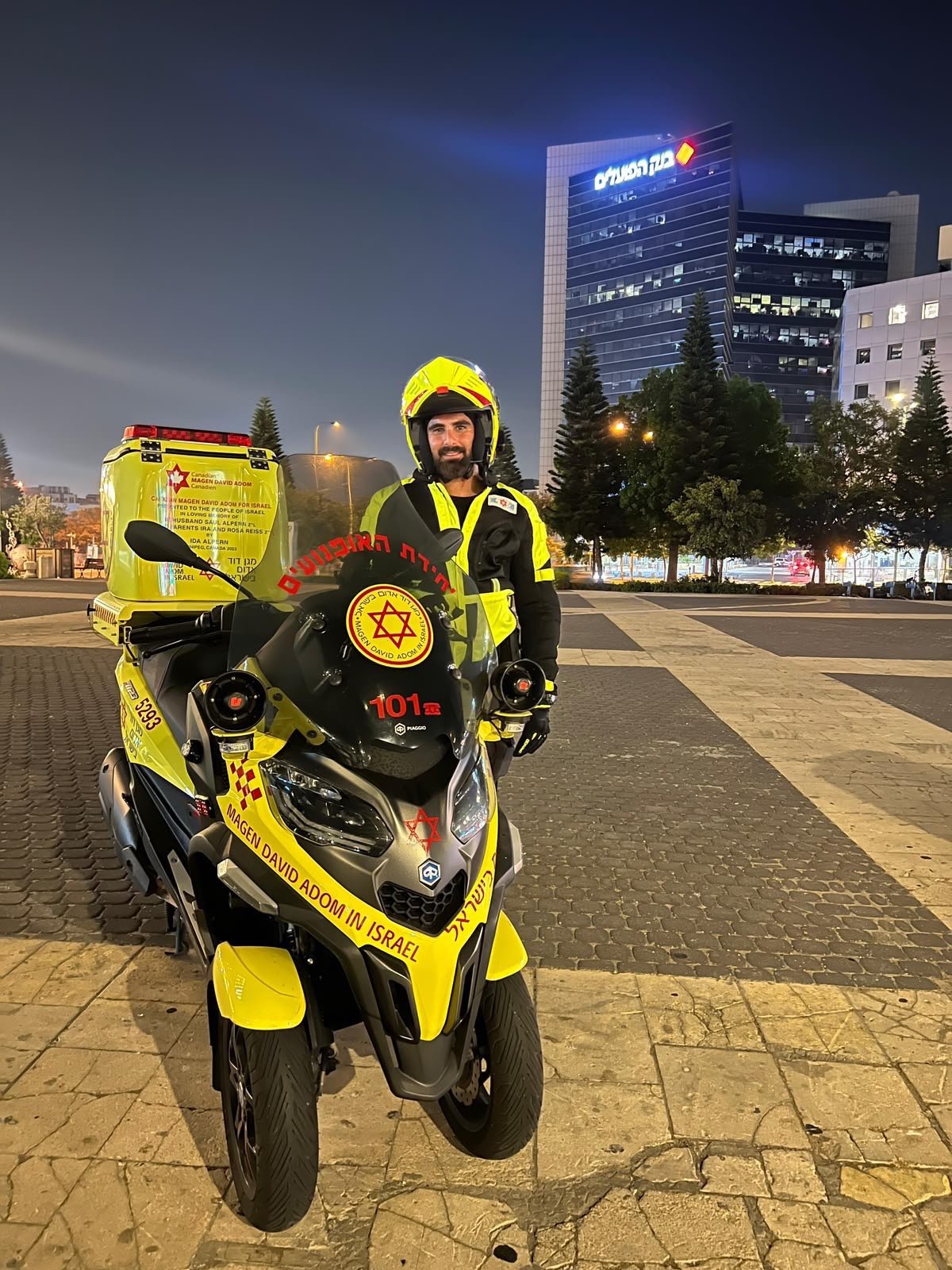 ממשיך את דרכו: יוסי רומנו מתנדב במד"א לזכר אחיו