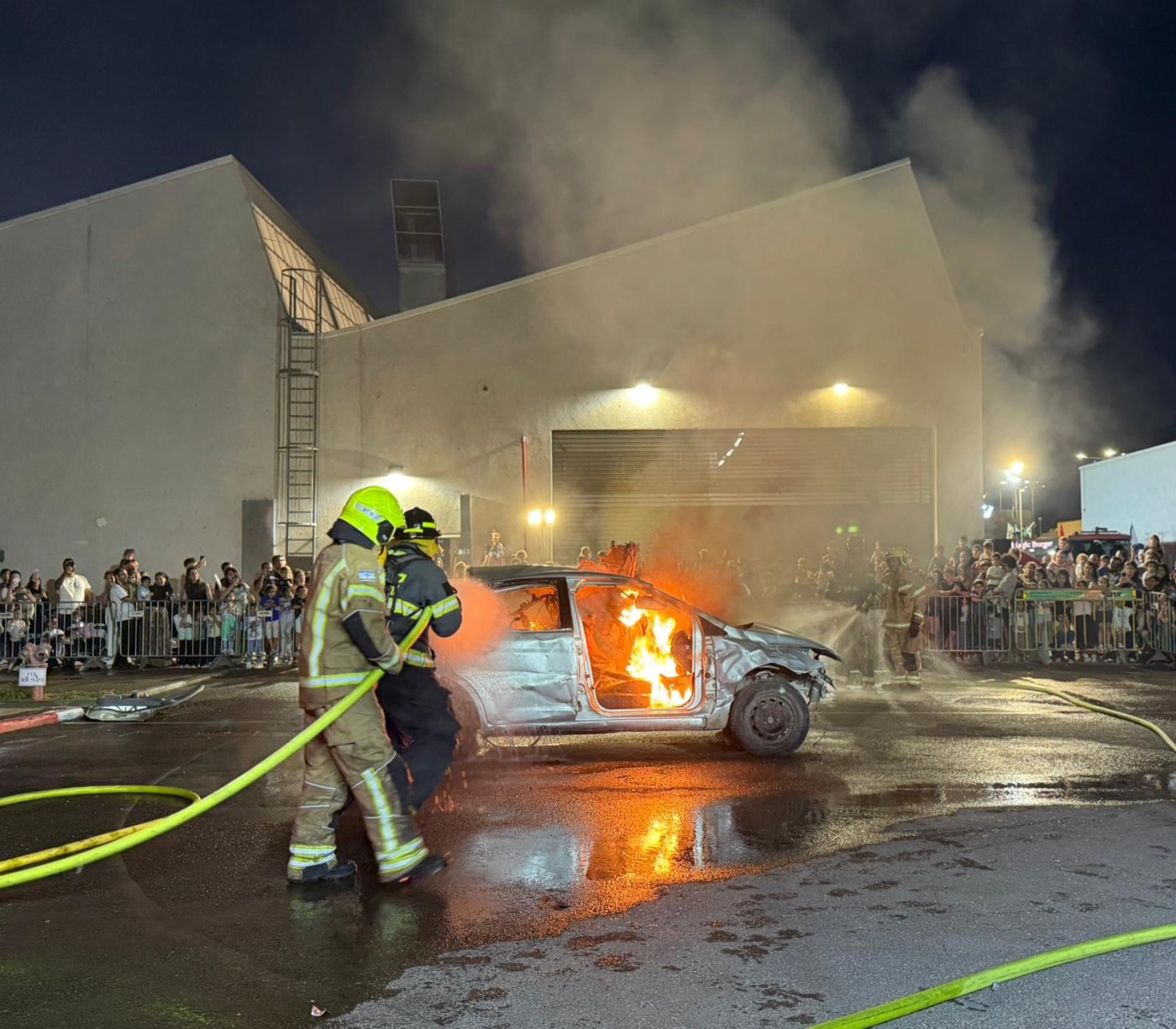 דוברות כבאות והצלה