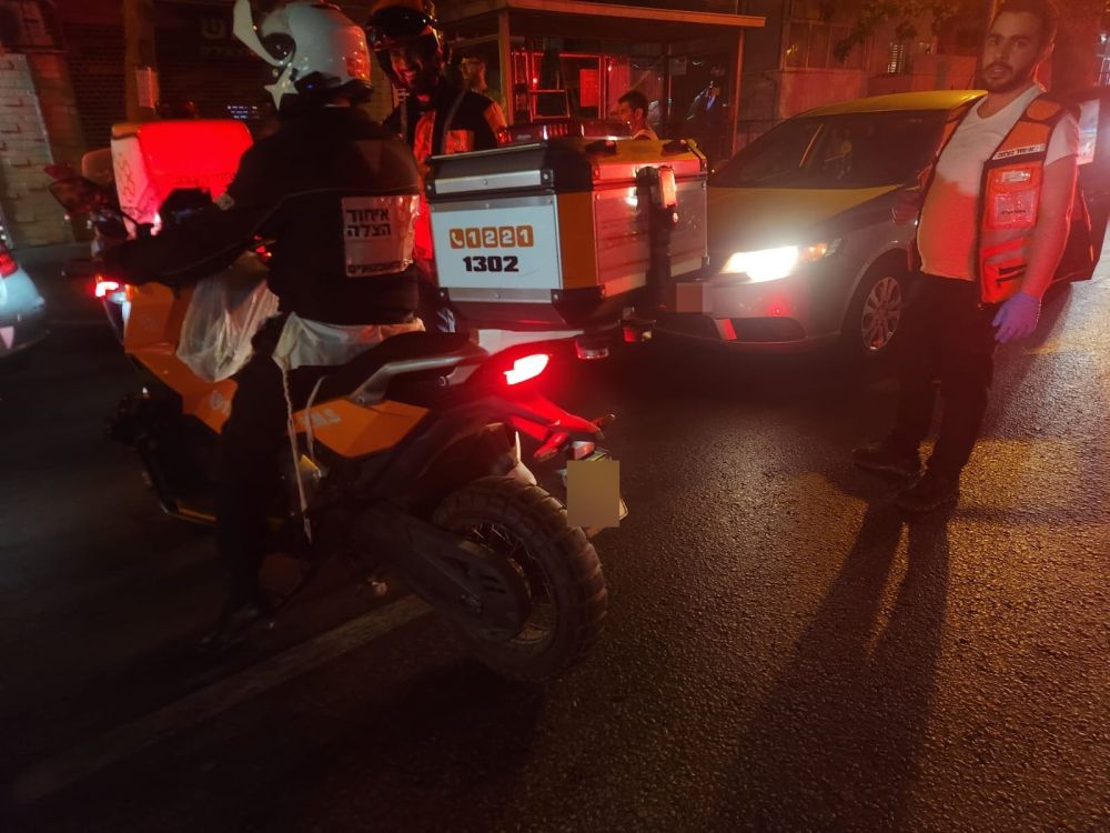 הולך רגל נפצע בתאונה בשדרות דב הוז