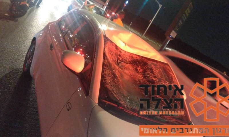 רוכב קורקינט בן 13 נפגע מרכב בחולון ונמצא במצב קשה