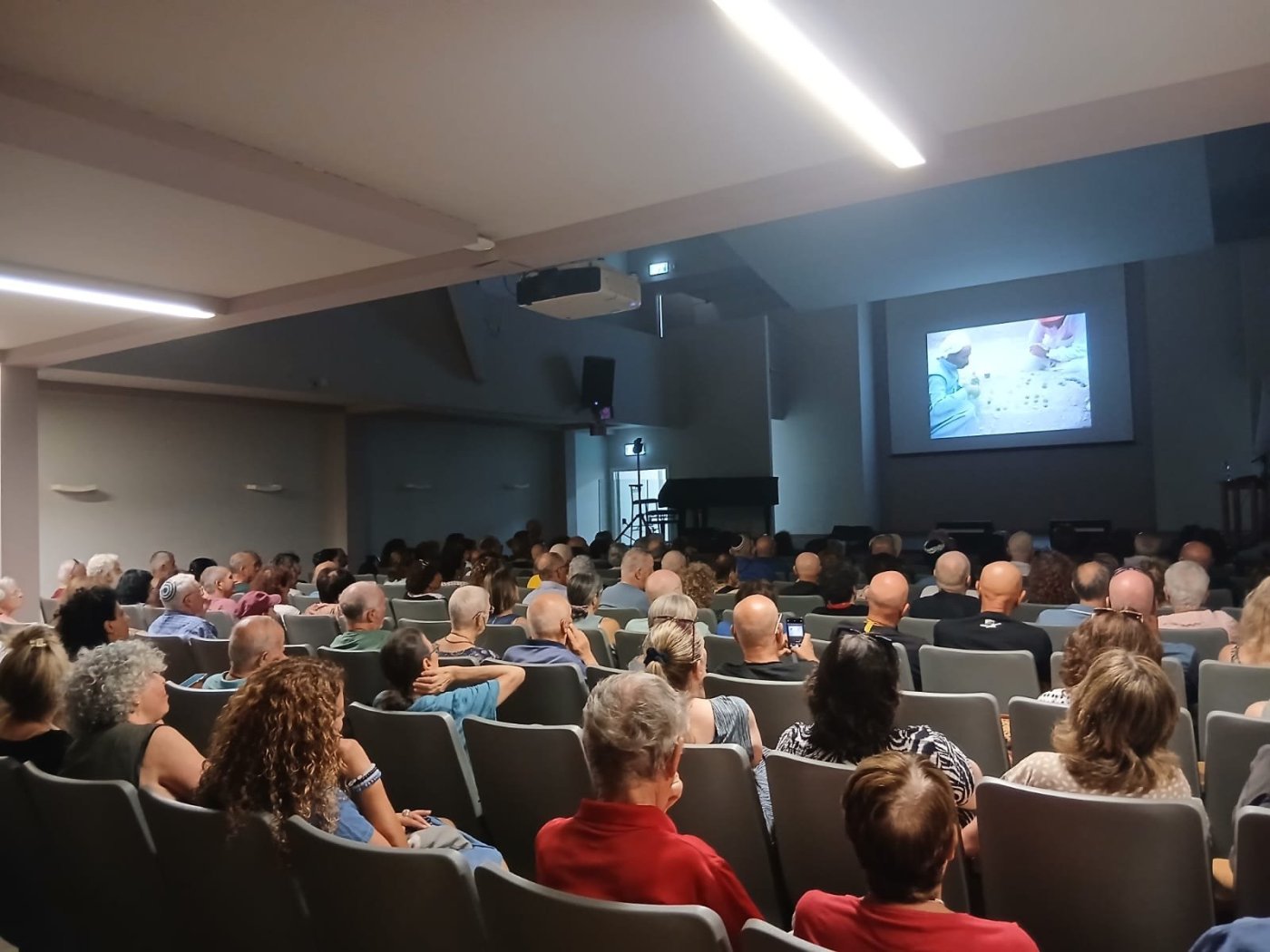 פותחים את השבוע עם ״ראשון על הבוקר״: סדרת ההרצאות הוותיקה והאהובה של הקתדרה רחובות חוזרת לעונה חדשה