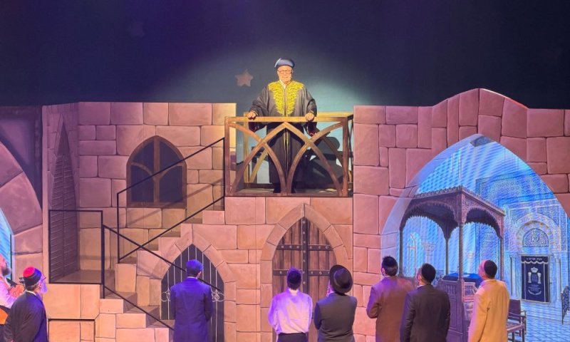 הפקה על סיפור חייו של מרן הרב עובדיה יוסף זצ"ל, תוצג לראשונה בחולון