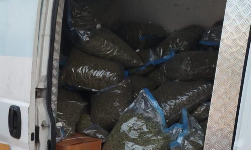 תושב ראשון לציון  נתפס במחסום משטרתי עם כמויות ענק של סמים