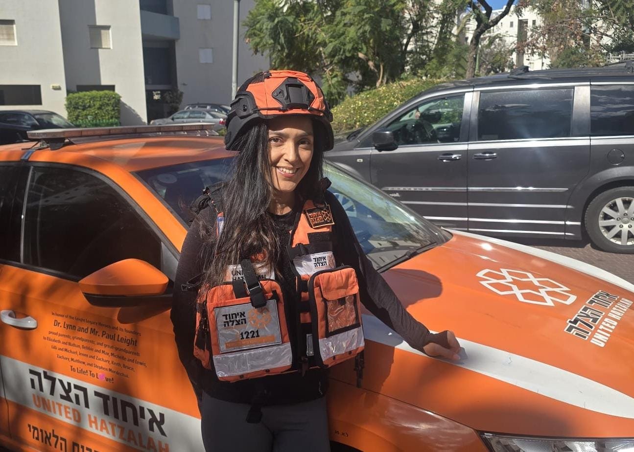 האישה שמחברת בין חינוך, כושר גופני ופיקוד על מערך ההדרכה בראשון לציון תחת אש