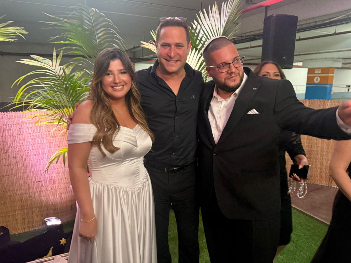 החתונה בוטלה והזוג מראשון לציון התחתן בחניון העירייה