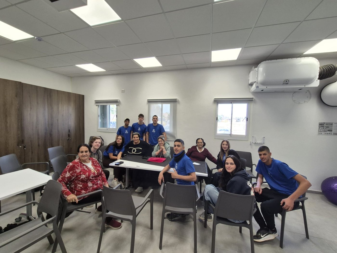 מקיף ד' גן נחום