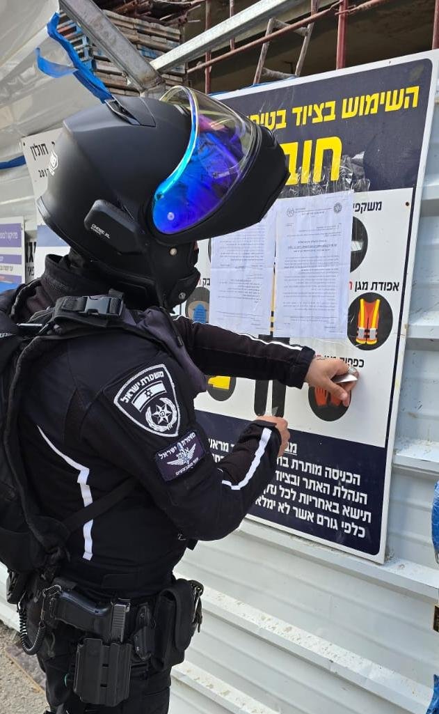 צווי סגירה לשני אתרי בנייה בחולון