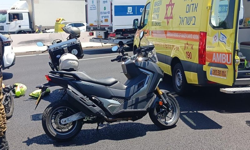 תושב ראשון לציון נהרג בתאונת דרכים בכביש 4