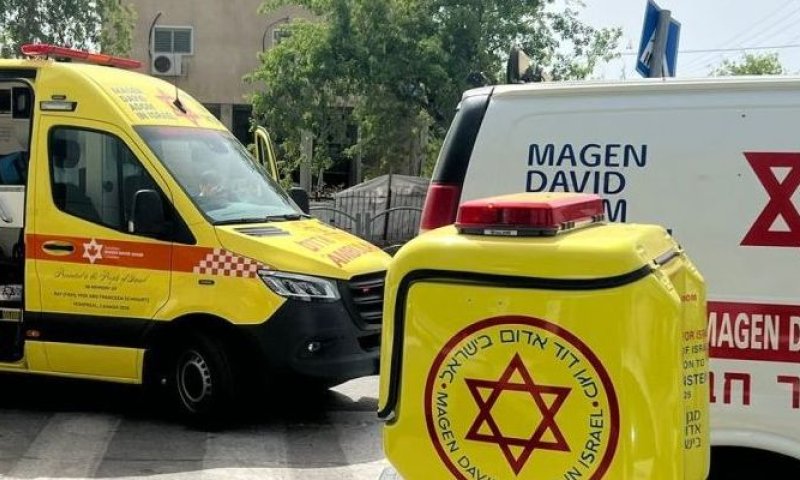 רוכב אופניים נפצע בתאונה עצמית במזרח ראשון לציון
