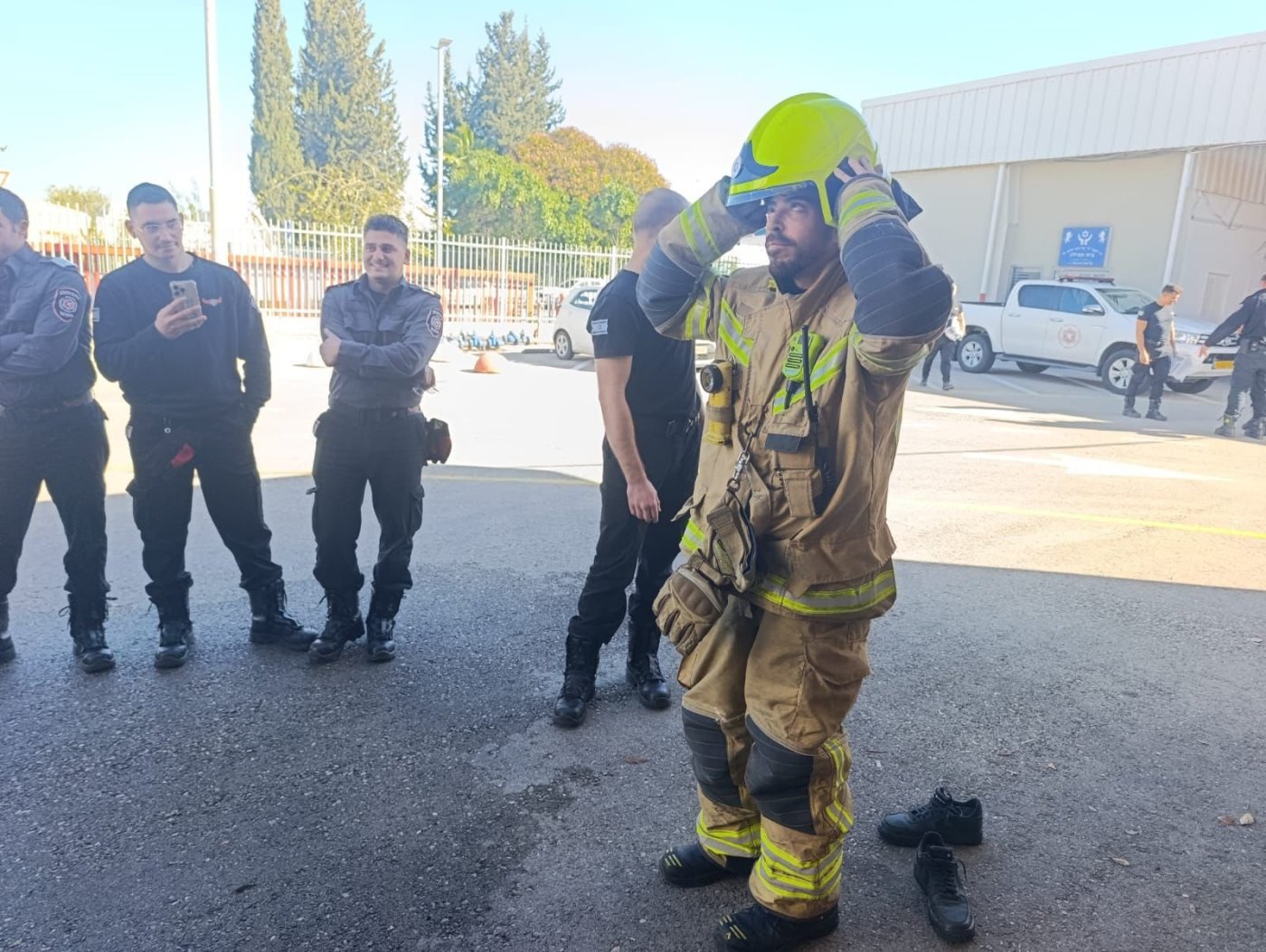 דוברות כבאות והצלה