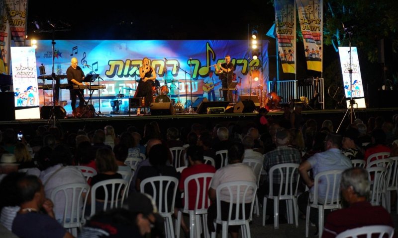 הכינו את מיתרי הקול: "שרים לך רחובות" חוזרת בפעם ה-17!