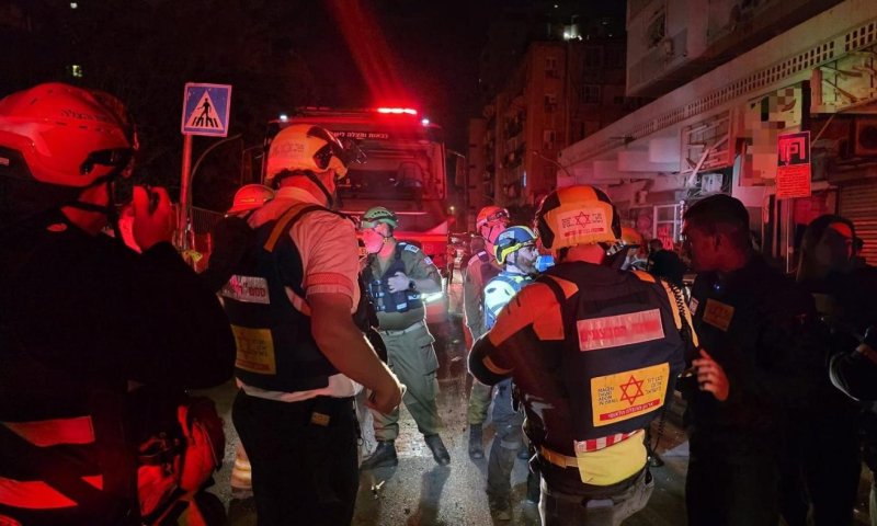 אישה נפצעה באחת מ-6 הזירות בראשון לציון בעקבות מטח הטילים מאיראן