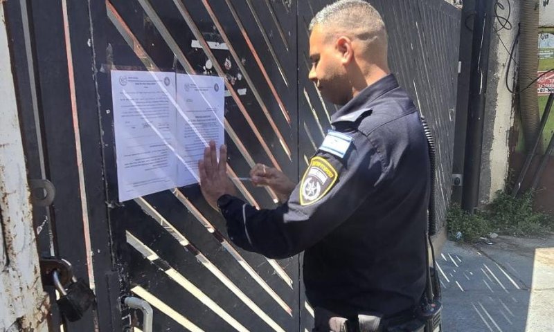 צו סגירה לעסק בחולון שהעסיק והלין שב"חים