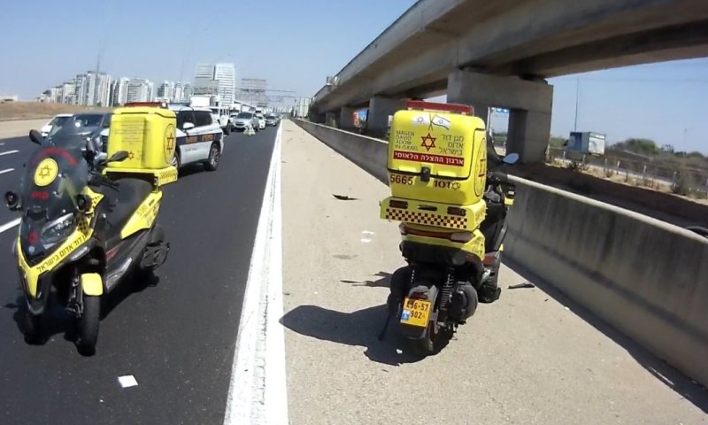 צעיר נפצע בתאונת אופנוע בכניסה לראשון לציון